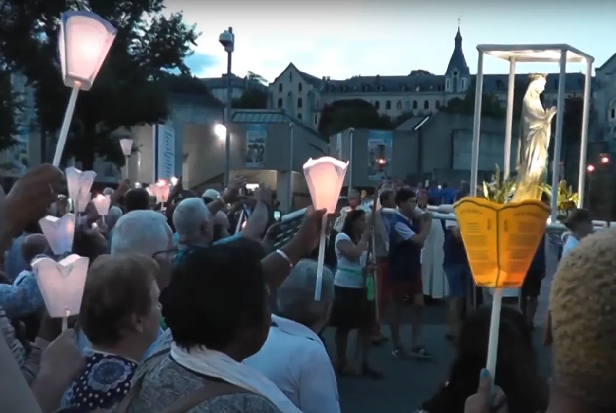 procesión de las antorchas lourdes horario