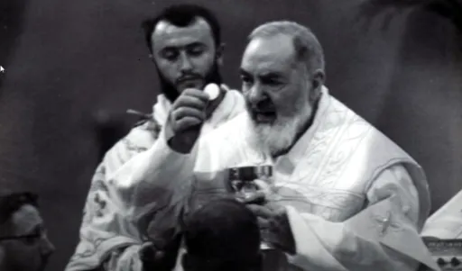 padre pio tumba